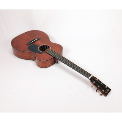 Martin Custom Shop Size 00 18M Series All Mahogany 14-Fret - Contact us for ETA