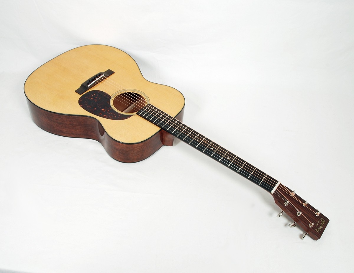 martin d18 12 fret